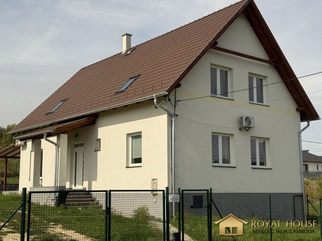 Kiadó családi ház, albérlet, Mályin 300 E Ft / hó, 6 szobás