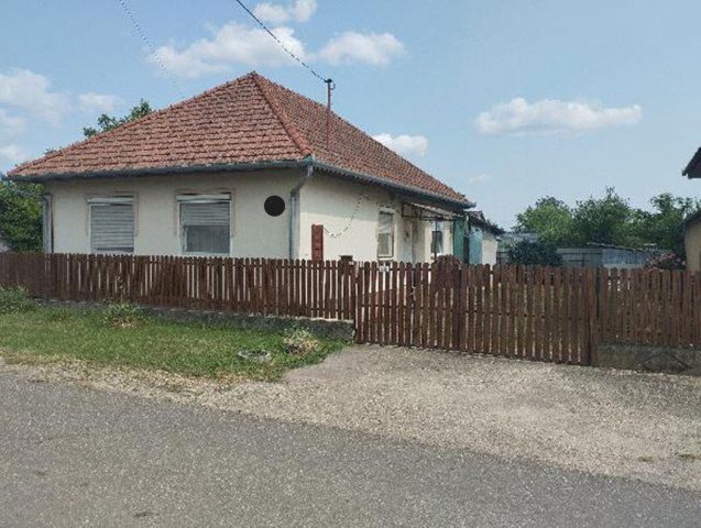 Eladó családi ház, Nádudvaron 20 M Ft, 2 szobás