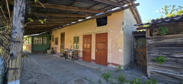 Eladó mezogazdasagi ingatlan, Cegléden 15.9 M Ft, 1 szobás