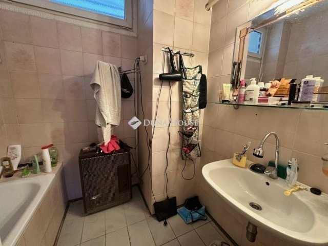 Eladó téglalakás, Budapesten, XX. kerületben 44.9 M Ft, 2 szobás