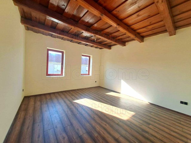 Eladó családi ház, Pákán 22.5 M Ft, 2 szobás