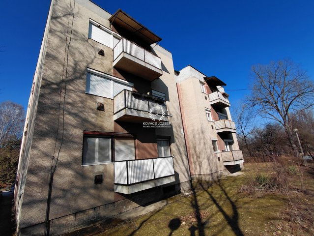 Eladó téglalakás, Ózdon 11.5 M Ft, 3 szobás