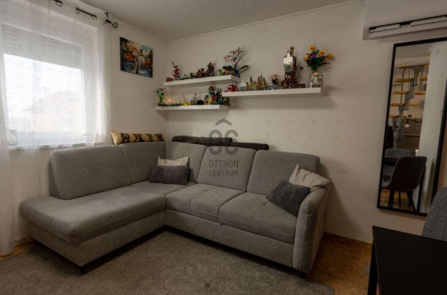 Eladó családi ház, Baracskán 36 M Ft, 3 szobás