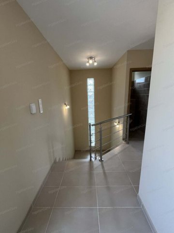 Kiadó családi ház, albérlet, Kecskeméten 800 E Ft / hó