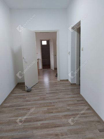 Eladó családi ház, Győrött 84.9 M Ft, 3 szobás