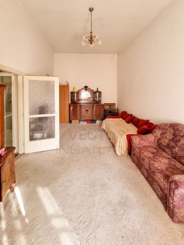 Eladó téglalakás, Szombathelyen 49 M Ft, 3 szobás