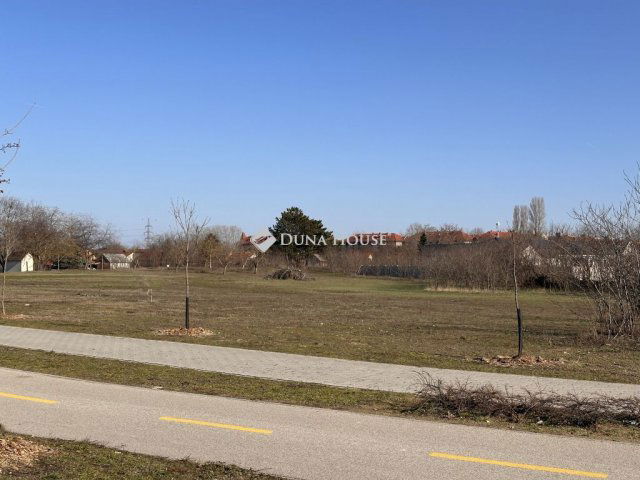 Eladó telek, Kecskeméten 270 M Ft / költözzbe.hu