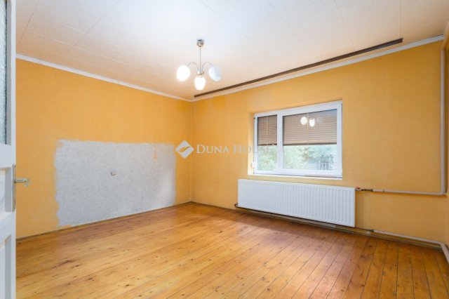 Eladó családi ház, Mosonmagyaróváron 74.99 M Ft, 3 szobás