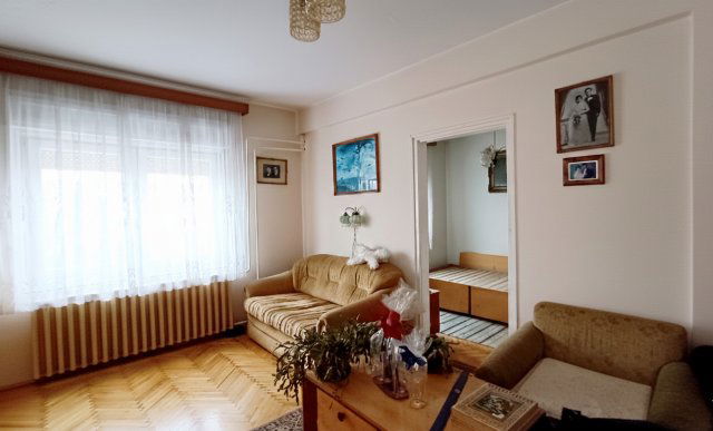 Eladó családi ház, Szegeden 68.9 M Ft, 4 szobás