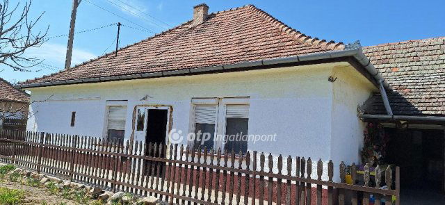 Eladó családi ház, Kaskantyún 19.9 M Ft, 3 szobás