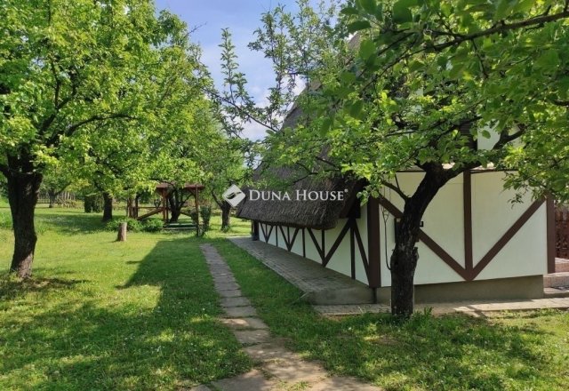 Eladó mezogazdasagi ingatlan, Lovasberényben 134.7 M Ft, 4 szobás