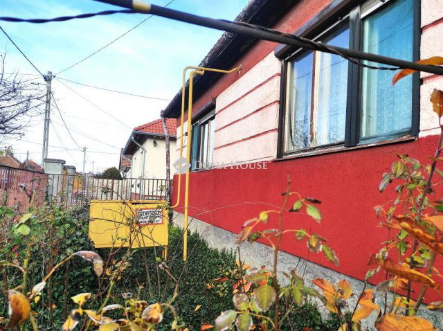 Eladó családi ház, Hatvanban 39.9 M Ft, 2 szobás