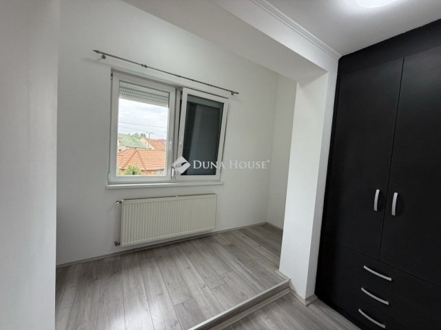 Eladó családi ház, Maglódon 99 M Ft, 6 szobás