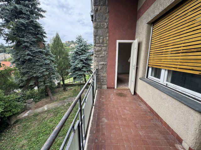 Eladó családi ház, Pécsett, Surányi Miklós úton 154 M Ft