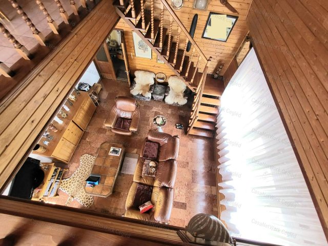 Eladó családi ház, Újszászon 59.5 M Ft, 4 szobás