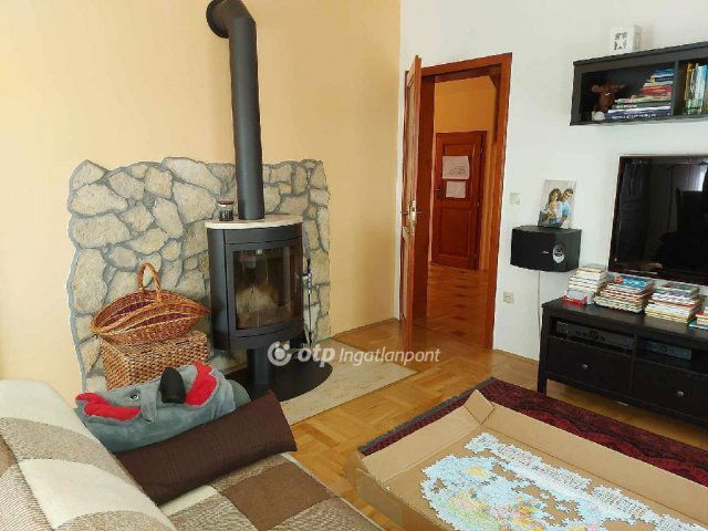 Eladó családi ház, Szajkon 98 M Ft, 2+2 szobás