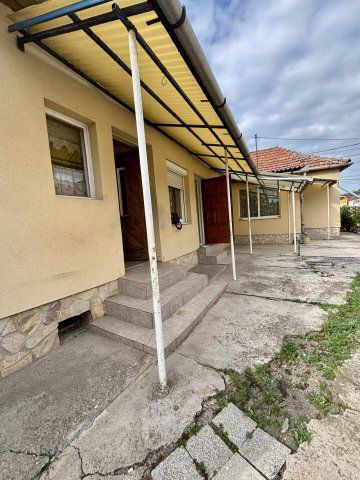 Eladó családi ház, Múcsonyban 18 M Ft, 3 szobás
