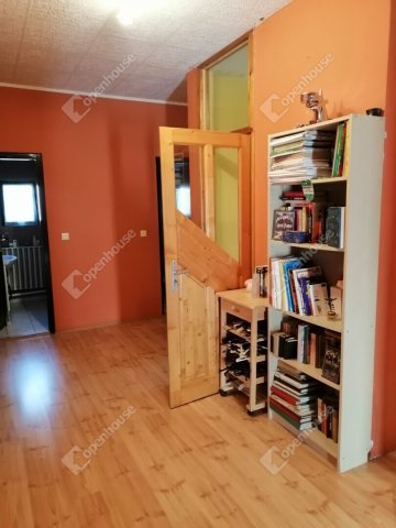 Eladó családi ház, Ácson 65 M Ft, 5 szobás