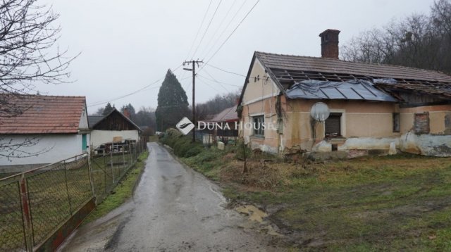 Eladó telek, Nemesapátiban 2.499 M Ft / költözzbe.hu
