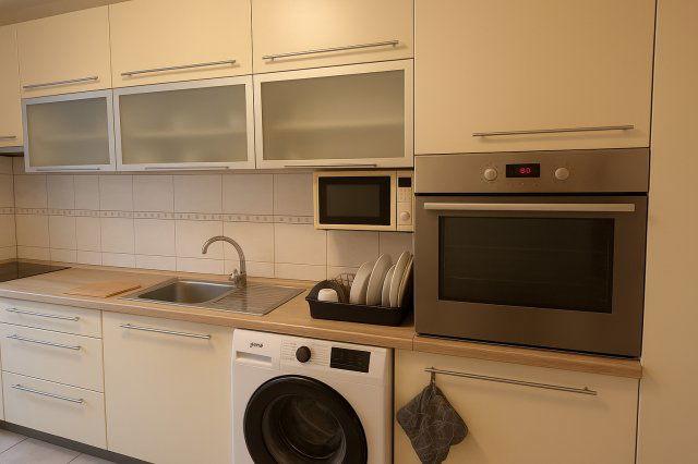 Eladó panellakás, Debrecenben, Kishegyesi úton 59.9 M Ft