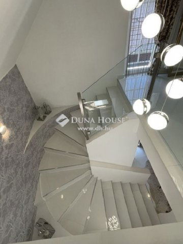 Eladó családi ház, Budapesten, X. kerületben 199 M Ft, 4 szobás