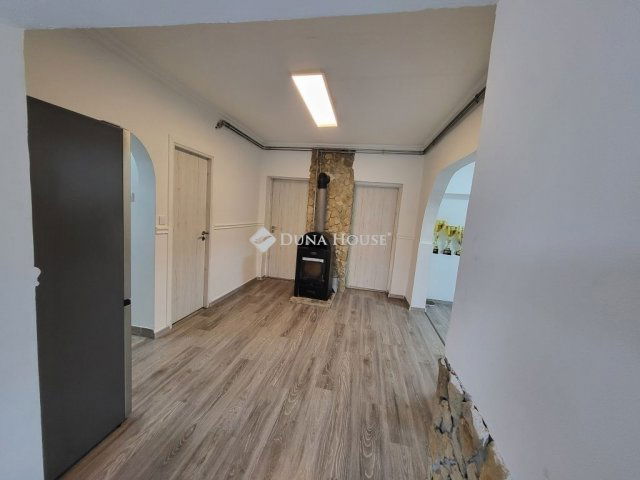 Eladó családi ház, Tökölön 82.4 M Ft, 3 szobás