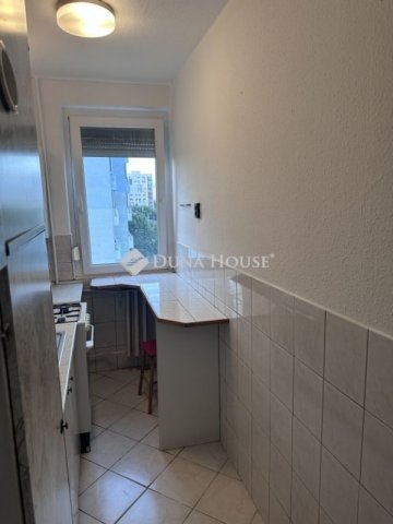 Eladó panellakás, Budapesten, XXI. kerületben 62.9 M Ft