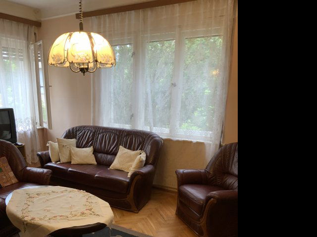 Eladó családi ház, Vácon 102 M Ft, 3 szobás