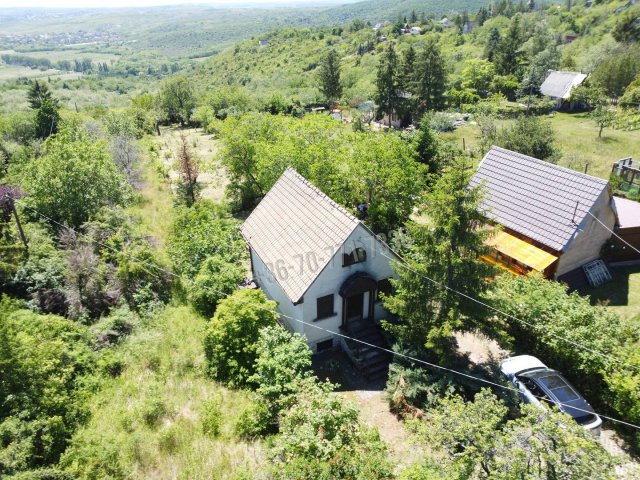 Eladó nyaraló, Egerben 22.9 M Ft, 2 szobás / költözzbe.hu