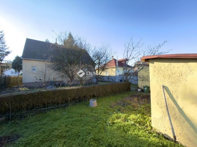 Eladó családi ház, Dorogon 82 M Ft, 4 szobás