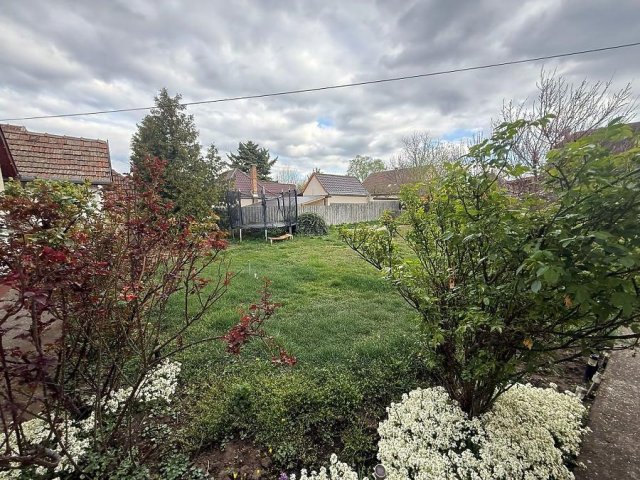 Eladó ikerház, Budapesten, XVII. kerületben 60 M Ft, 2 szobás