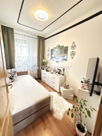 Eladó panellakás, Budapesten, XXI. kerületben 62.99 M Ft