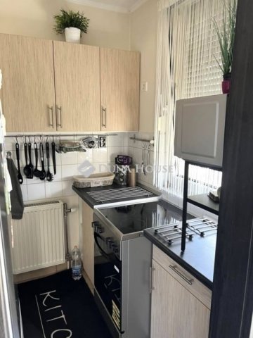 Eladó téglalakás, Budapesten, XVIII. kerületben 70.9 M Ft