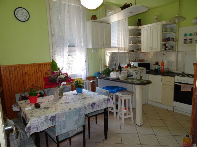 Eladó téglalakás, Szombathelyen 41.99 M Ft, 2+1 szobás