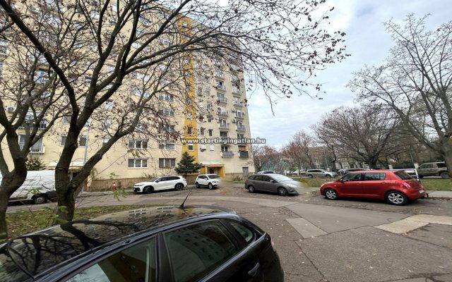 Eladó panellakás, Budapesten, III. kerületben, Gyűrű utcában