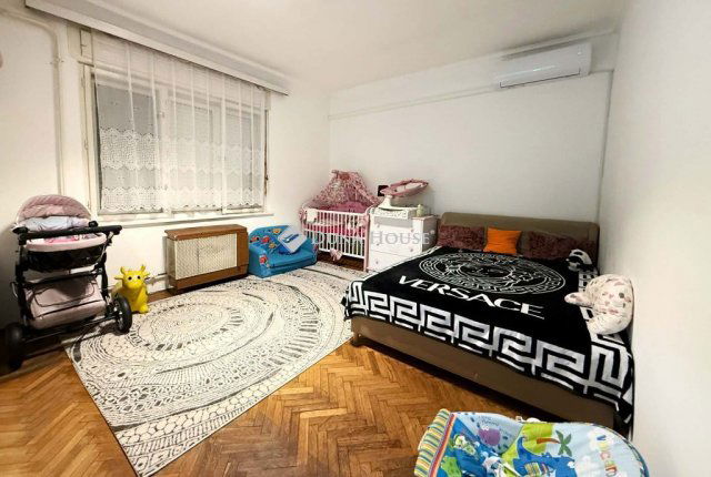 Eladó családi ház, Székesfehérvárott 62.9 M Ft, 2 szobás