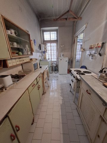 Eladó téglalakás, Budapesten, XIV. kerületben, Hungária körúton