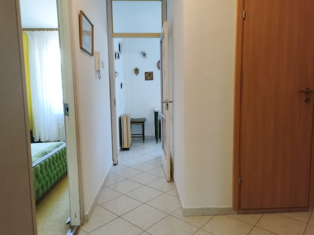 Eladó panellakás, Pécsett 42.9 M Ft, 3 szobás