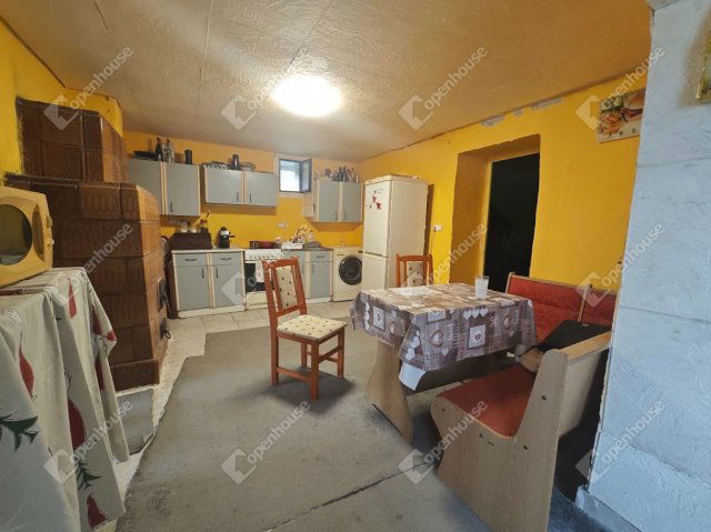 Eladó családi ház, Rétalapon 20.5 M Ft, 2 szobás