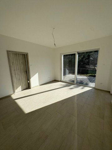 Eladó ikerház, Erdőkertesen 98.9 M Ft, 4 szobás