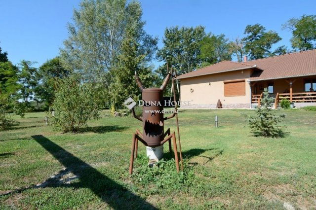 Eladó mezogazdasagi ingatlan, Kocséren 150 M Ft, 3 szobás