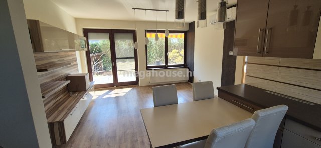 Eladó téglalakás, Budapesten, XI. kerületben, Facsemete utcában