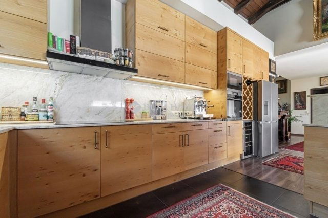 Eladó családi ház, Szentendrén 529.9 M Ft, 6 szobás