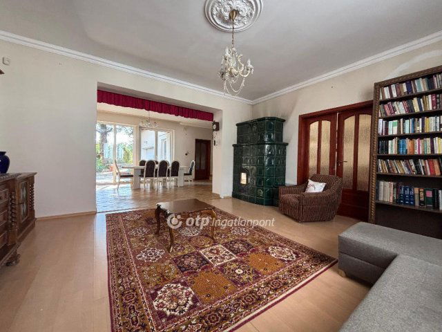 Eladó családi ház, Egerben 145 M Ft, 6 szobás