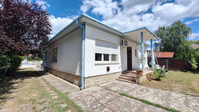 Eladó családi ház, Siófokon 209 M Ft, 6 szobás