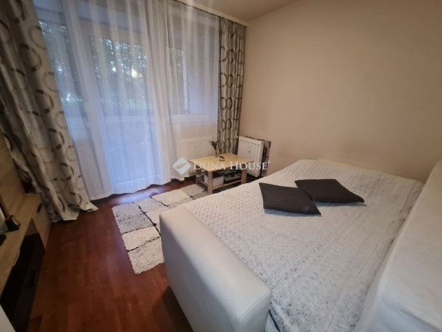 Eladó panellakás, Budapesten, IV. kerületben 71.9 M Ft, 2 szobás