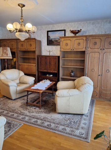 Kiadó panellakás, albérlet, Debrecenben 290 E Ft / hó, 4 szobás