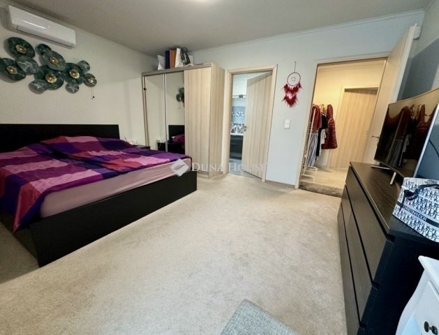 Eladó családi ház, Budapesten, XVIII. kerületben 199.999 M Ft