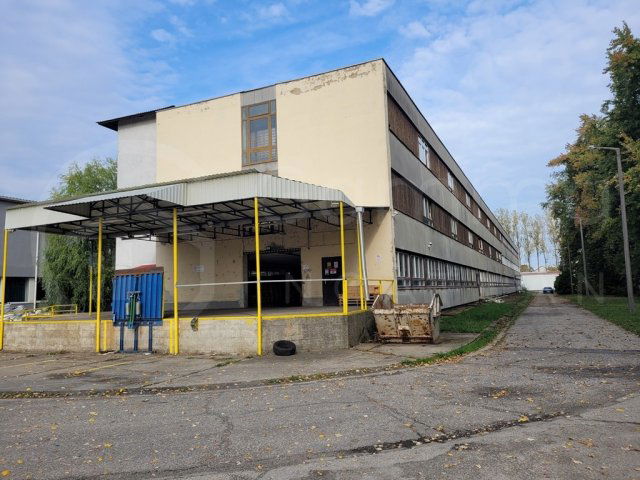 Eladó ipari ingatlan, Tiszaújvárosban 189 M Ft