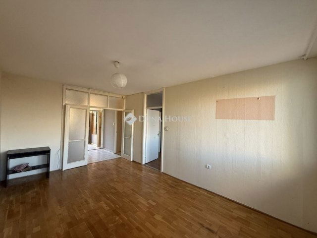 Eladó panellakás, Budapesten, XX. kerületben 60 M Ft, 3 szobás